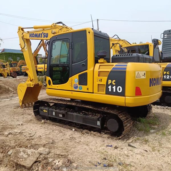 2016 Japan Used Komatsu PC110 Excavator 11 Ton with Original Hydraulic Pump in Japan