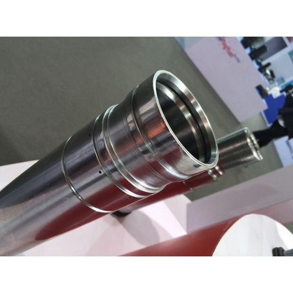 RA0.2 Micro Alloy Steel Hollow Piston Rod For Hydraulic Cylinder