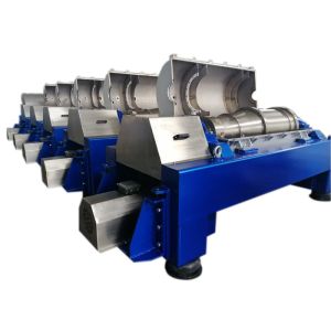 Horizontal Titanium Solid Bowl Decanter Centrifuge For CaClO2