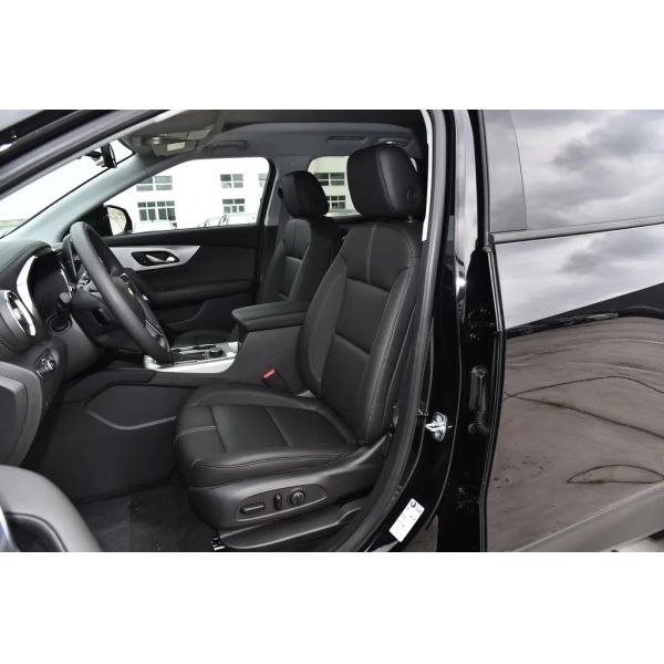 Chevrolet Blazer Redline Version 4-door SUV FWD Gasoline Car with 220kW Max. Power