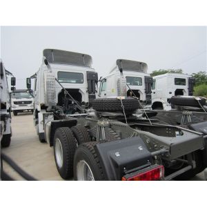 ZZ4257S3241W White Tractor Trailer Truck With HW19710 Transmission