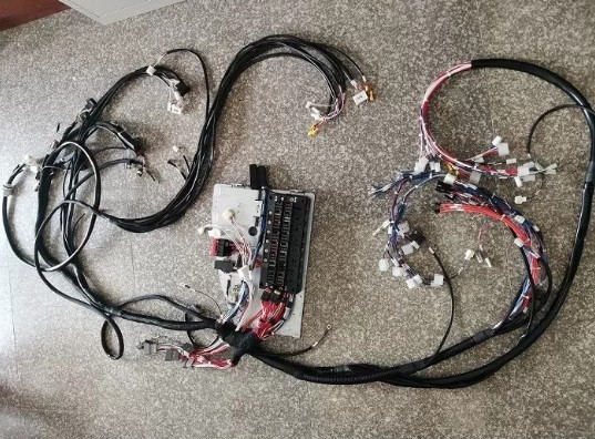 Buy Black Linde MK5 Cab Main Wiring Harness Durable 3573810455 24V at wholesale prices