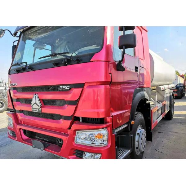 10 Tons 4 * 2 Light Duty Dump Truck , Diesel Fuel Delivery Truck With High Safety
