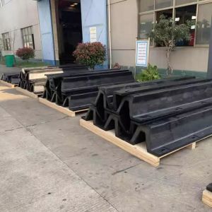 NBR NR Arch Rubber Fender 1000H Customized Tear Resistance Bumper