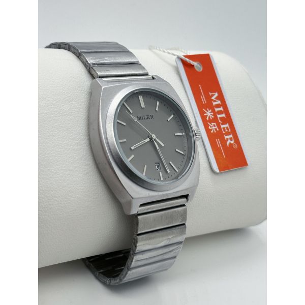 Classic Analog Stainless Steel Strap Watch Round Luminous Dial Mens Silver Strap Watch