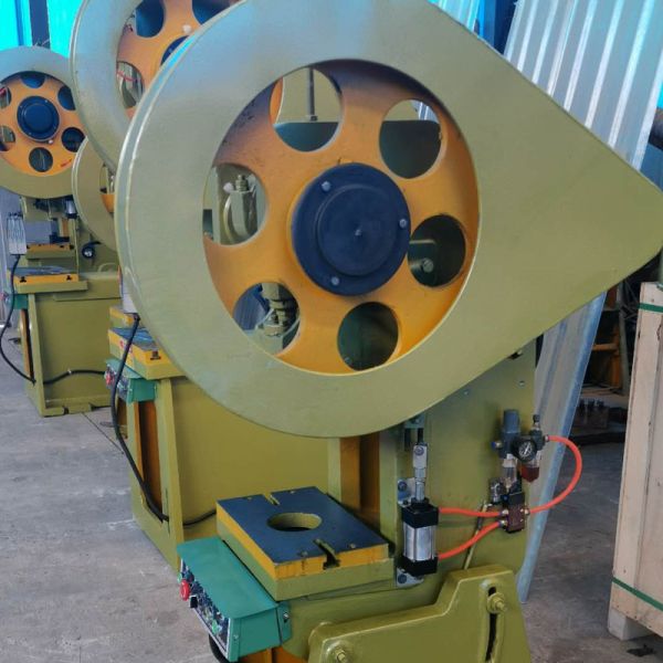 High Speed Mechanical Punching Machine 1.5kw 35mm J23-12T For Carbon Steel