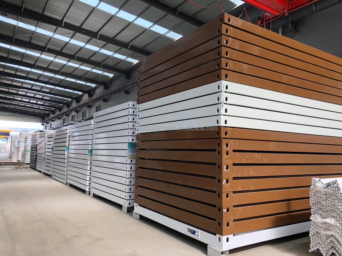 Galvanized Steel Square Tubes Main Structure Prefabricated Tiny Room Container House for Construction Site Warehouse Family