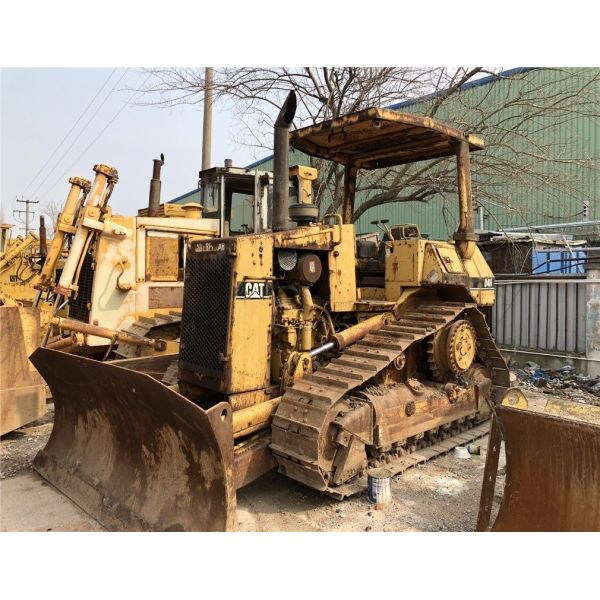 Buy                  Used 100% Original Caterpillar Dozer D4h, Secondhand Cat D4h Crawler Bulldozer Low Price But Good Condition on Promoiton              at wholesale prices