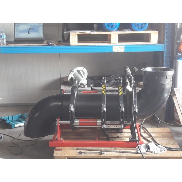 Buy 0-6.3mpa Hydraulic Butt Fusion Welding Machine Red / Customized at wholesale prices
