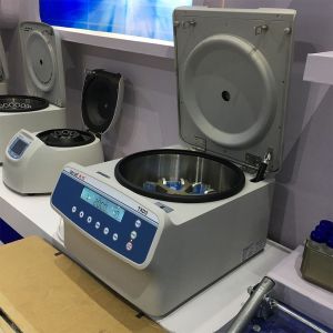 CE Certificate Medical Centrifuge Machine 3000rpm Cytospin Centrifuge