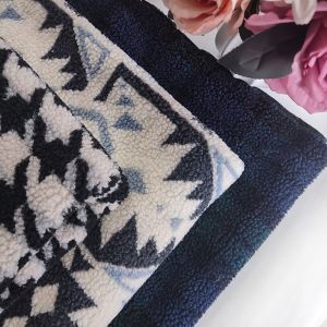 Garment Sherpa Fleece 100% Polyester Yarn Dyed 300GSM Fabric Sherpa