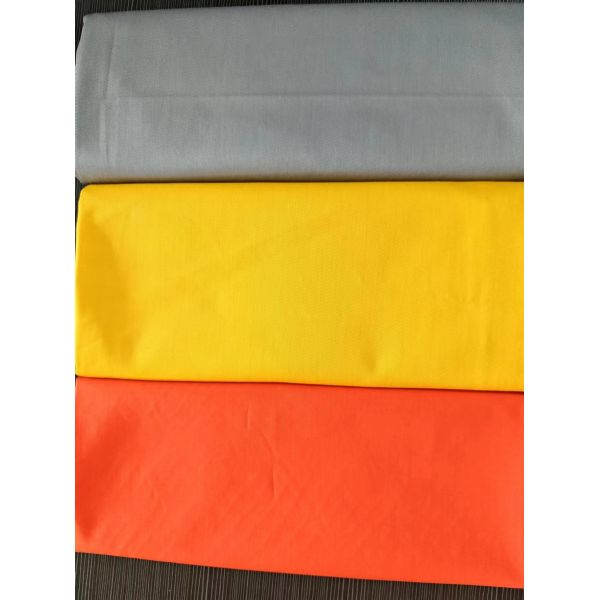 Whosale 40-60GSM 63D*63D Polyester Lining 210T Taffeta Fabric with Customized Color