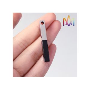 Cuboid Mens Bar Pendant