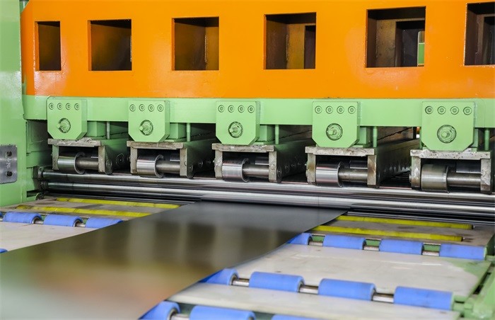 60m/Min 3.0-1850 Flying Shear Cutting Machine