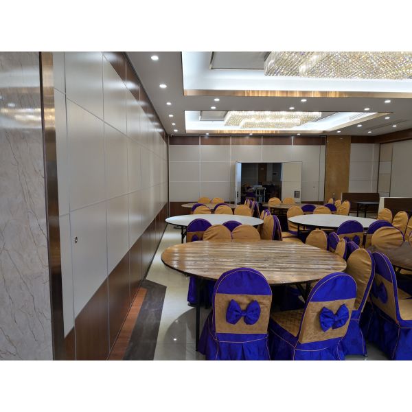 Buy Retractable Acoustic Hotel Movable Partition Walls Less Than 4m Height at wholesale prices