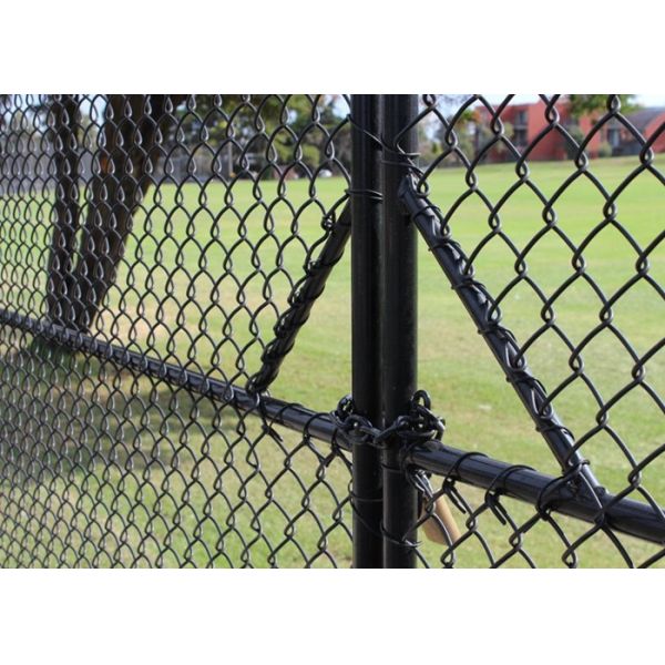 Black PVC Coated Chain Link Mesh Fence 1mm-7mm Wire Diameter Waterproof