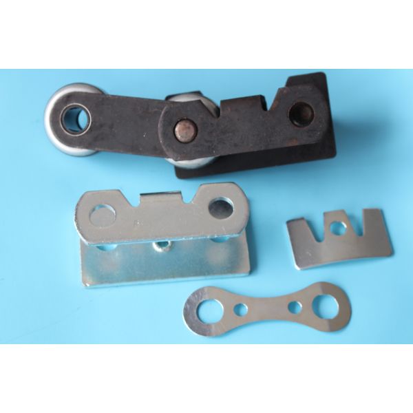 Monforts Stenter Machine Parts Stenter Chain Link Accessories Black Color Steel Material Standard Size