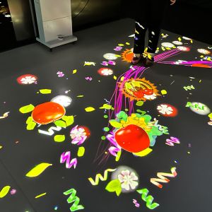 Mobile All-in-one Floor Interactive Projection with 80+ Games 1280*800
