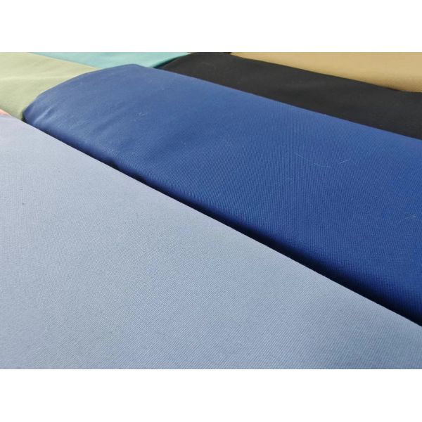 110*76 Density Newly TC 65 35 Poplin Fabric with Iridescent Foil Pockets and Pocket Lining