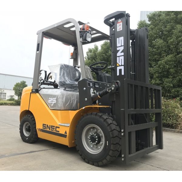Customization Japan Nissan 2ton Gas Engine Forklift with Customized Request and OEM Yes