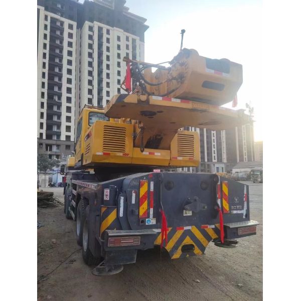 2017 Xg 80ton Mobile Crane Hoist Crane Zoomlion Heavy Equipment
