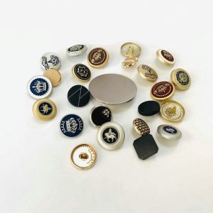 gold/silver..2021new fashion design antique metal coat buttons