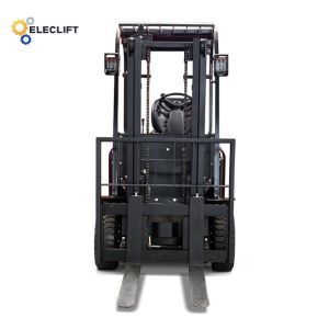 Japanese Engine Diesel Four Wheel Forklifts With 150mm Fork 1500-7000kg Capacity