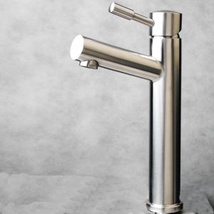 SENTO Watermark basin mixer with sigle handle