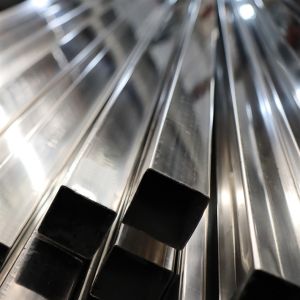 SS316L Stainless Steel Pipe Tube 5000mm Seamless Steel Square Tube