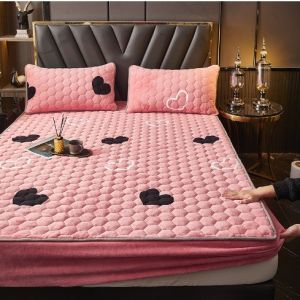 Luxury Custom Washable Bedsheet Hypoallergenic Bed Protector Mattress Cover