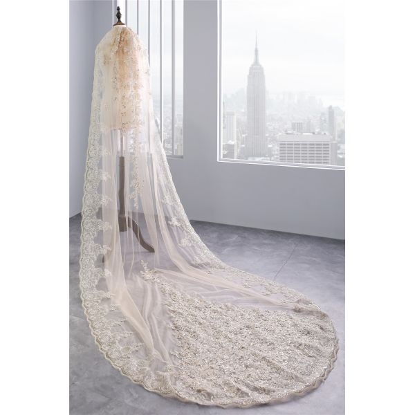 Elegant Customized 3m*1.5m Wholesale Appliqued Lace Sequins Tulle Bridal Wedding Ivory Veil With Hair Comb