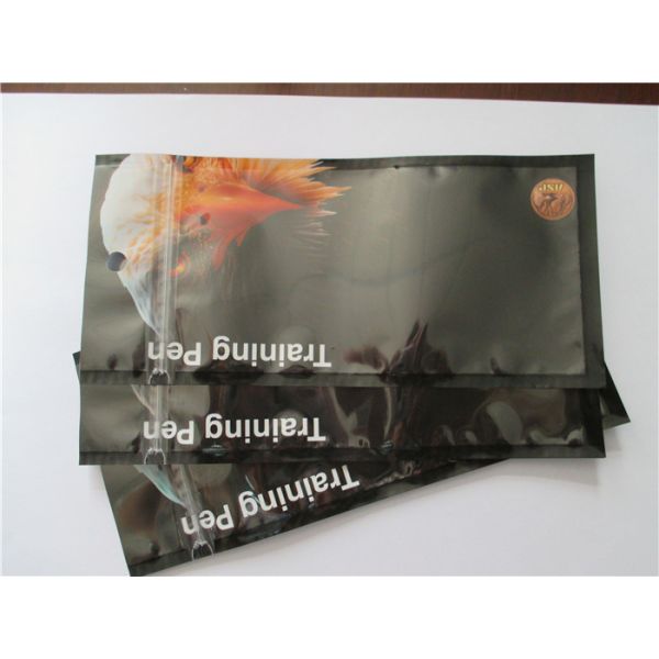 Buy Polyfunctional Stand Up Zipper Pouch Bags Oxygen Resistance Custom Material at wholesale prices