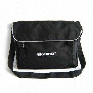 Quality polyester men messenger bag for sale