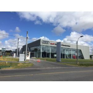 Prefab Steel Commercial Building with Sandwich Panels