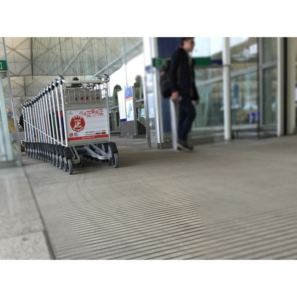 Buy 2.35mm Single Wiper Anodizing Entrance Matting Carpet at wholesale prices