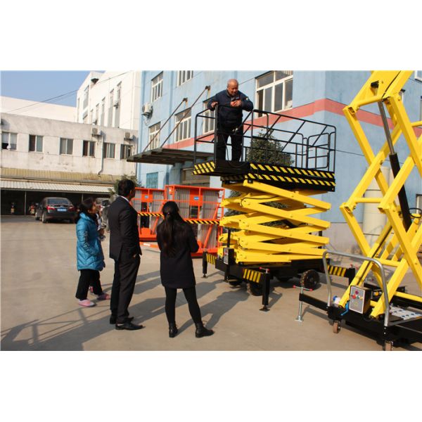 Industrial Aerial Working Platform Hydraulic Electric Motorized Mobile Scissor Lift