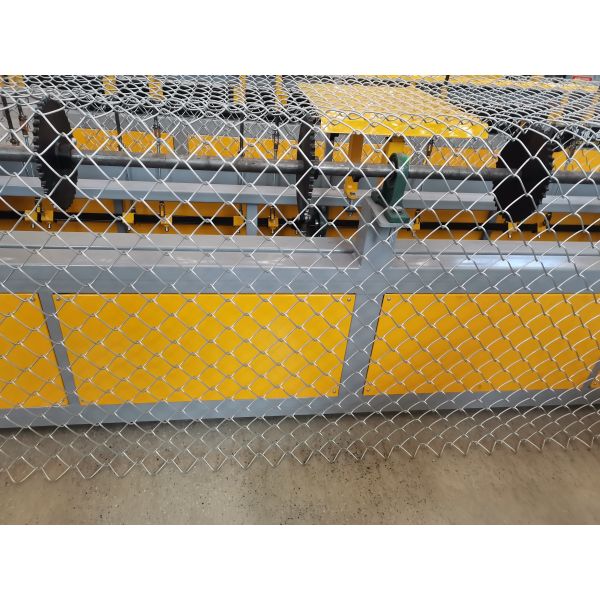 Buy Multi Functional Automatic Chain Link Fence Machine Quick Setup 150㎡/H at wholesale prices