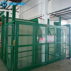 6m Green Warehouse Elevator Lift 20000kgs Warehouse Goods Lift Self Customized