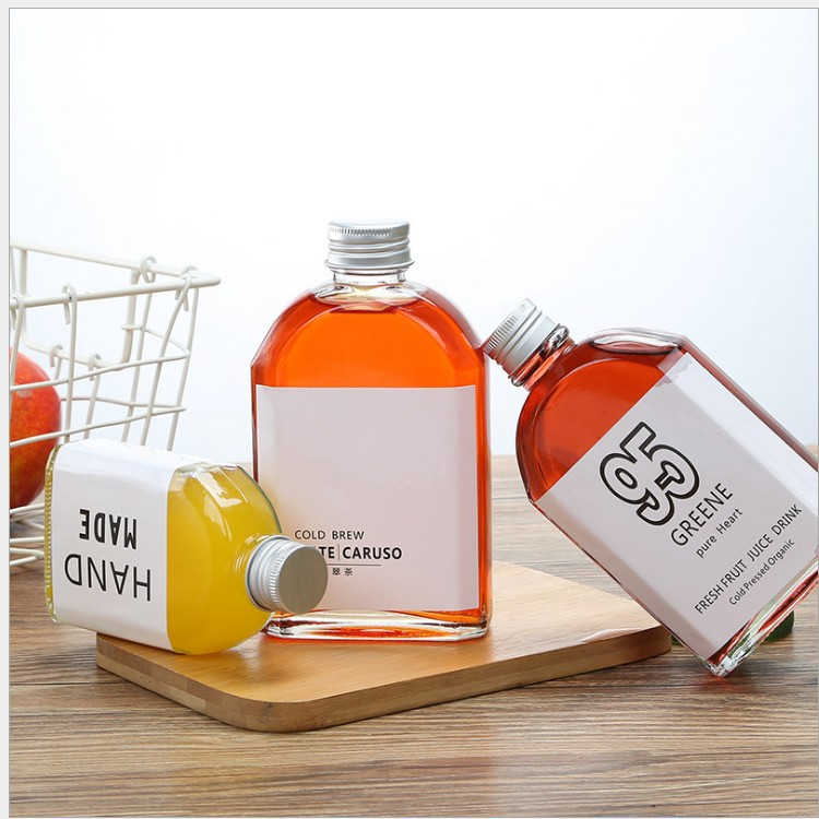 Beverag Juice Wine Flat Glass Water Bottle 12.3oz 17.7*8.6cm