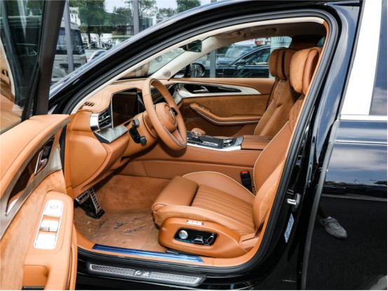 4 Seats / 5 Seats Hongqi H9 Luxury Gasoline 4×2 Limousine