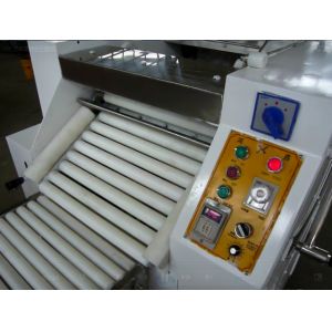 25kg/Time SS304 Continuous Dough Kneading Machine