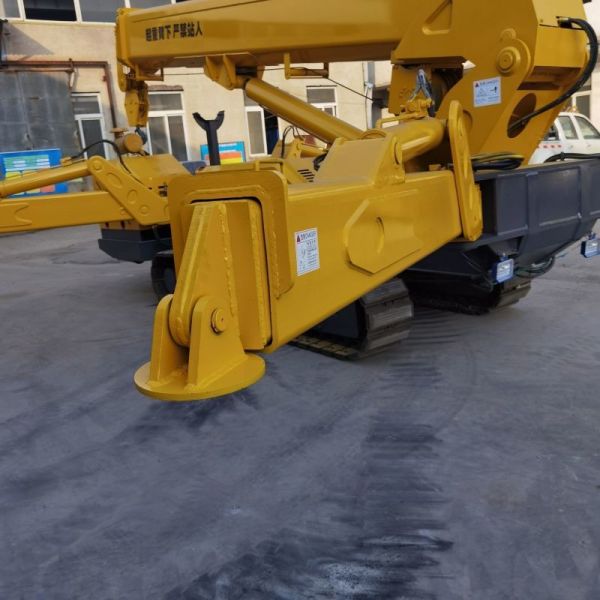 Spider Crawler Crane compact design
