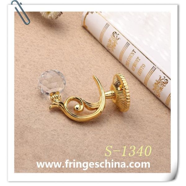 High quality classical customized metal curtain hooks for home decorations