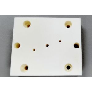 400 MPa Flexural Strength Al2O3 Ceramic 1014 Ω·cm Volume Resistivity 20 KV/mm