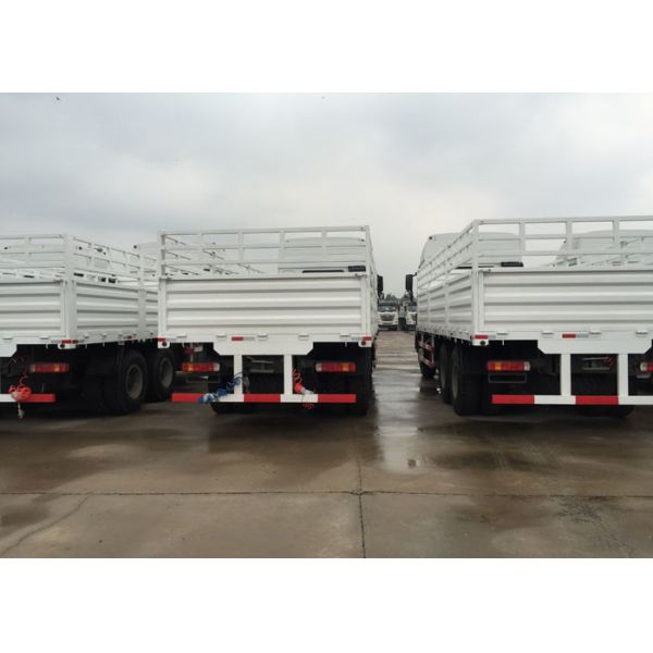 25 - 40 Tons Commercial Cargo Vans Truck Radial Tyre For Transporting Light Goods