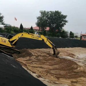 Lightweight Landfill with High Tensile Strength Nonwoven Geotextile and