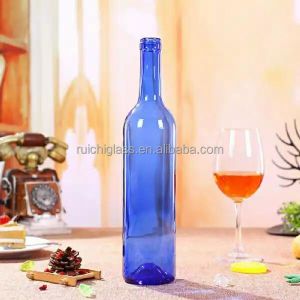 Industrial Beverage Glass Bottle 500ml 700ml with Cap Super Flint Glass Body