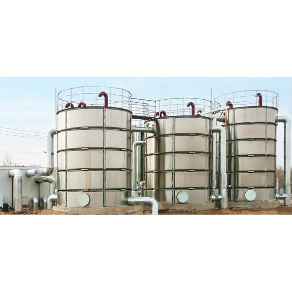 Stainless steel chemical tanks