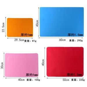 Anti-Skid and Easy Cleaning Silicone Table Mats for Western Food in Rectangle