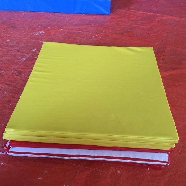 Buy Thick Puzzle Gymnastics Panel Mats , Indoor Toddler Tumbling Mats For Shopping Center at wholesale prices